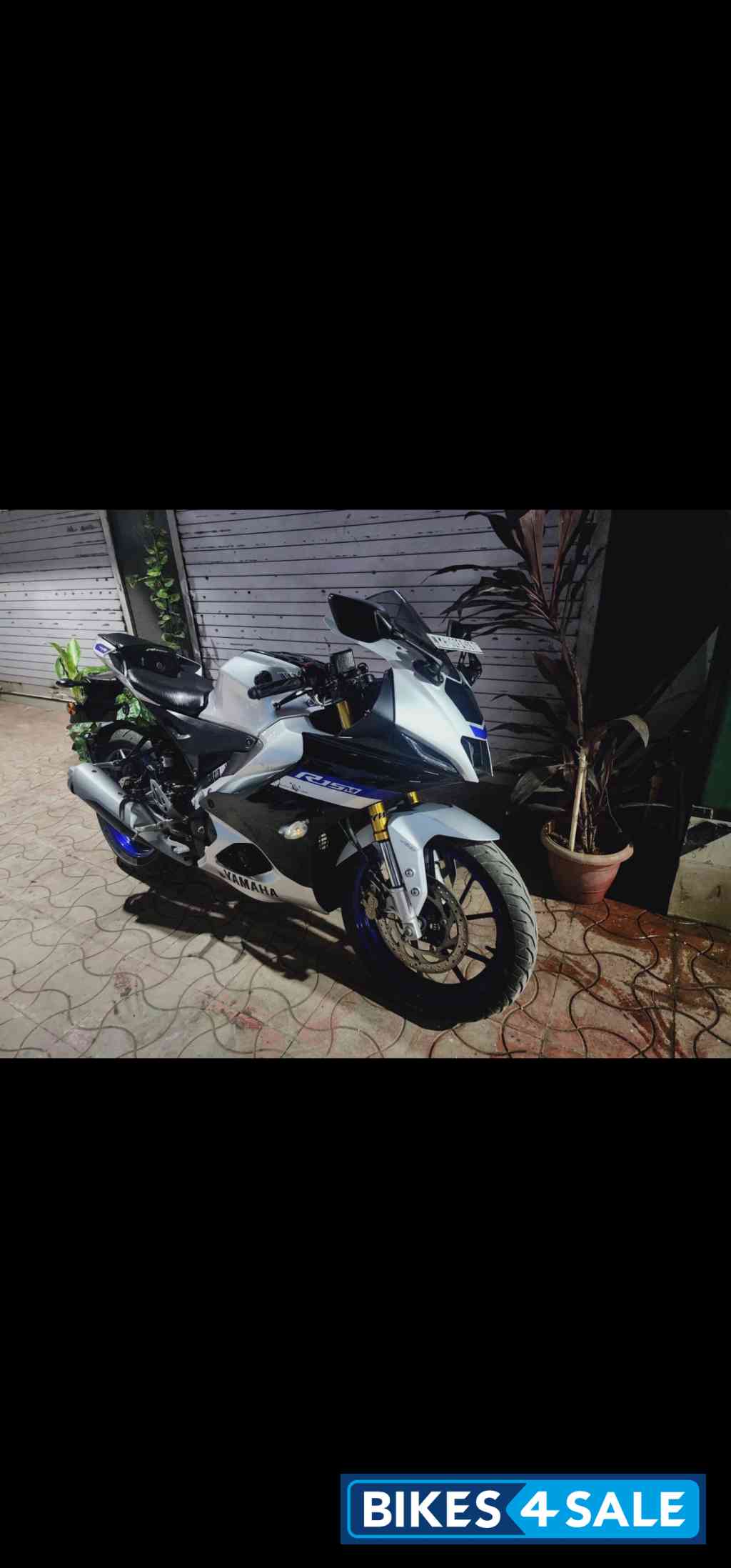 Yamaha R15M