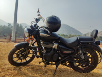 Royal Enfield Meteor 350 Stellar