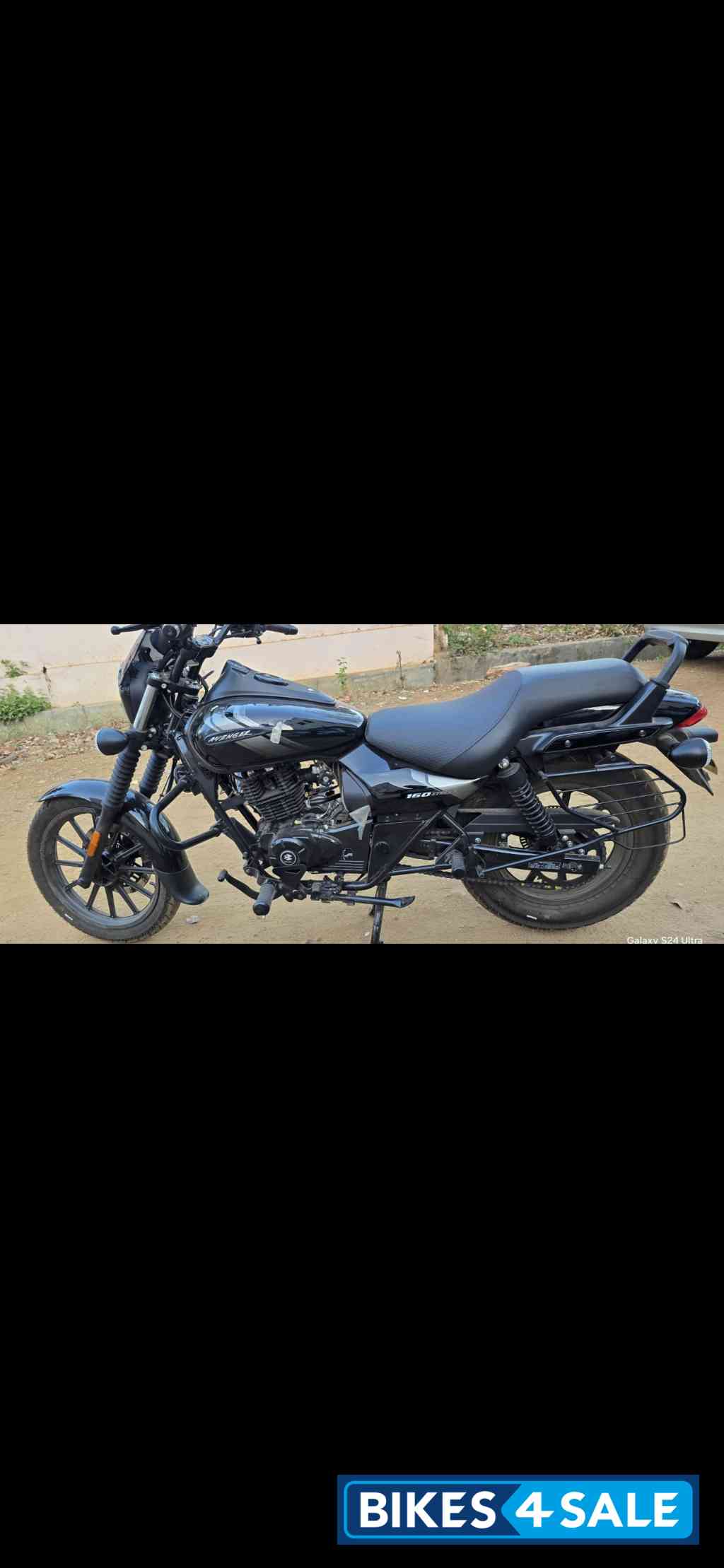 Ebony Black Met Bajaj Avenger Street 160 Ebony Black Met Bajaj Avenger Street 160