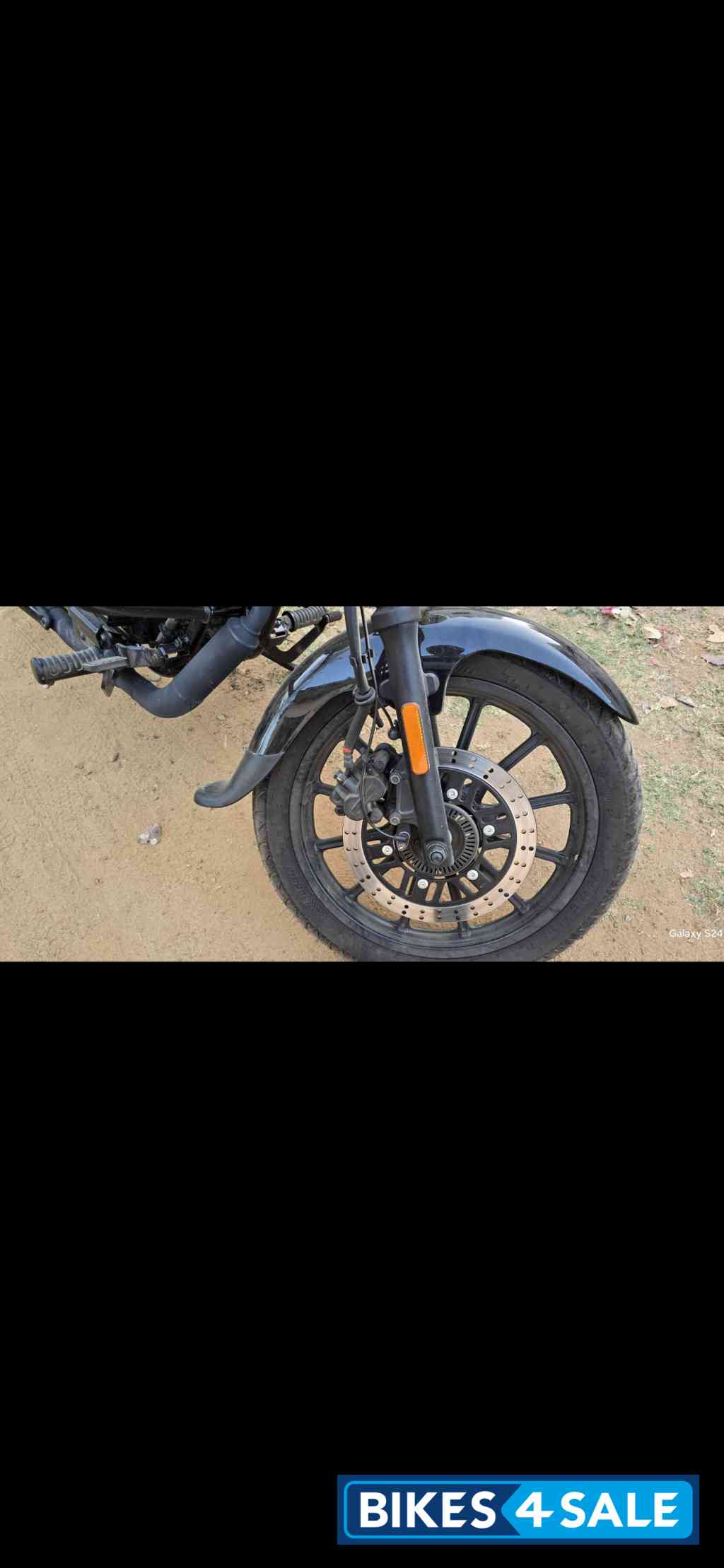 Ebony Black Met Bajaj Avenger Street 160 Ebony Black Met Bajaj Avenger Street 160