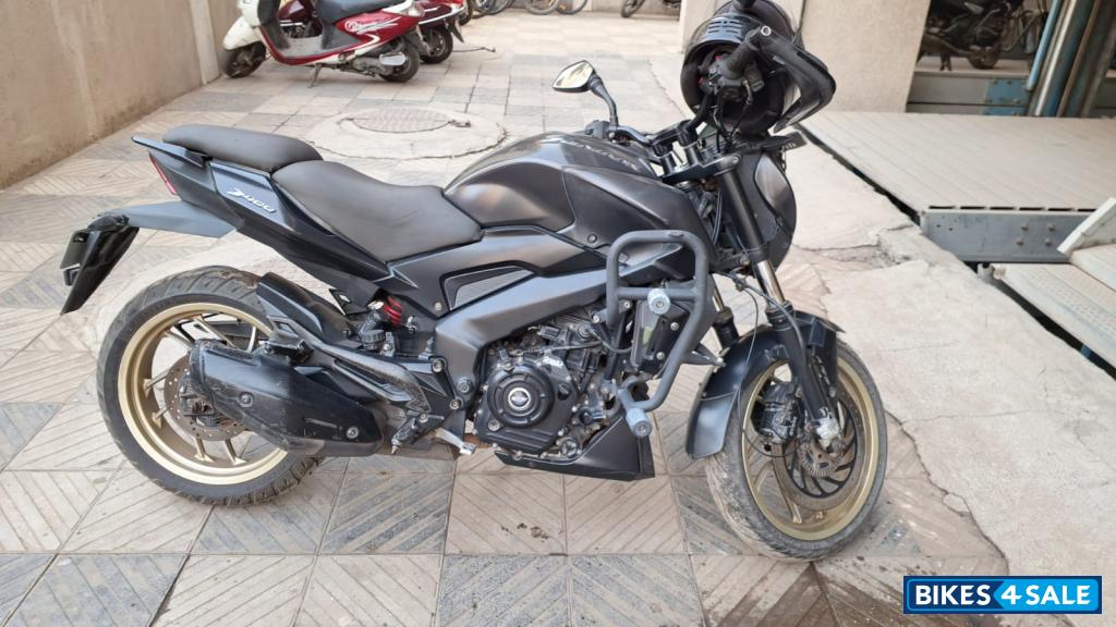 Bajaj Dominar 400