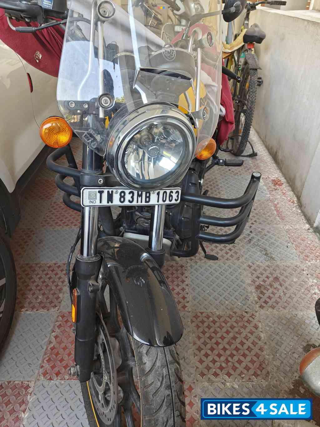 Royal Enfield Meteor 350 Fireball