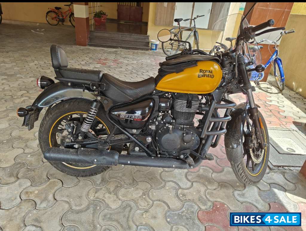 Royal Enfield Meteor 350 Fireball