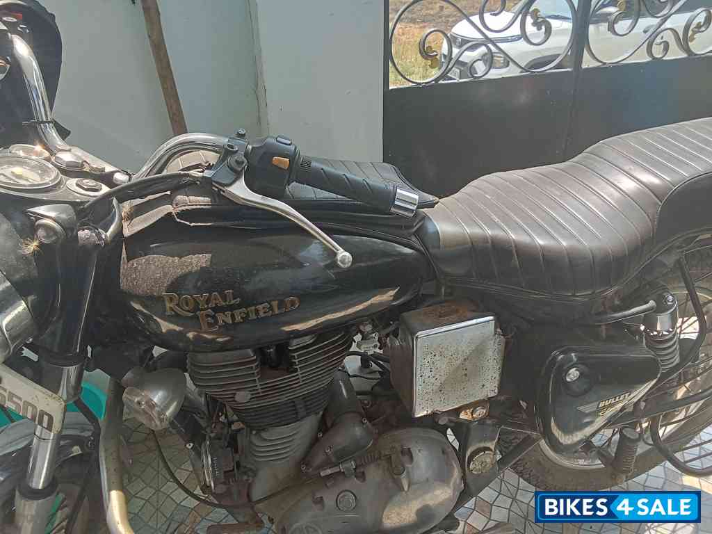 Metallic Green Royal Enfield Bullet Electra