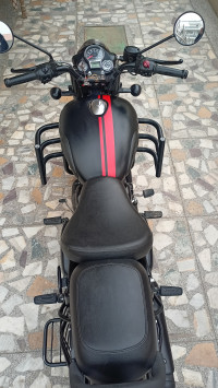 Royal Enfield Classic Stealth Black 2023 Model