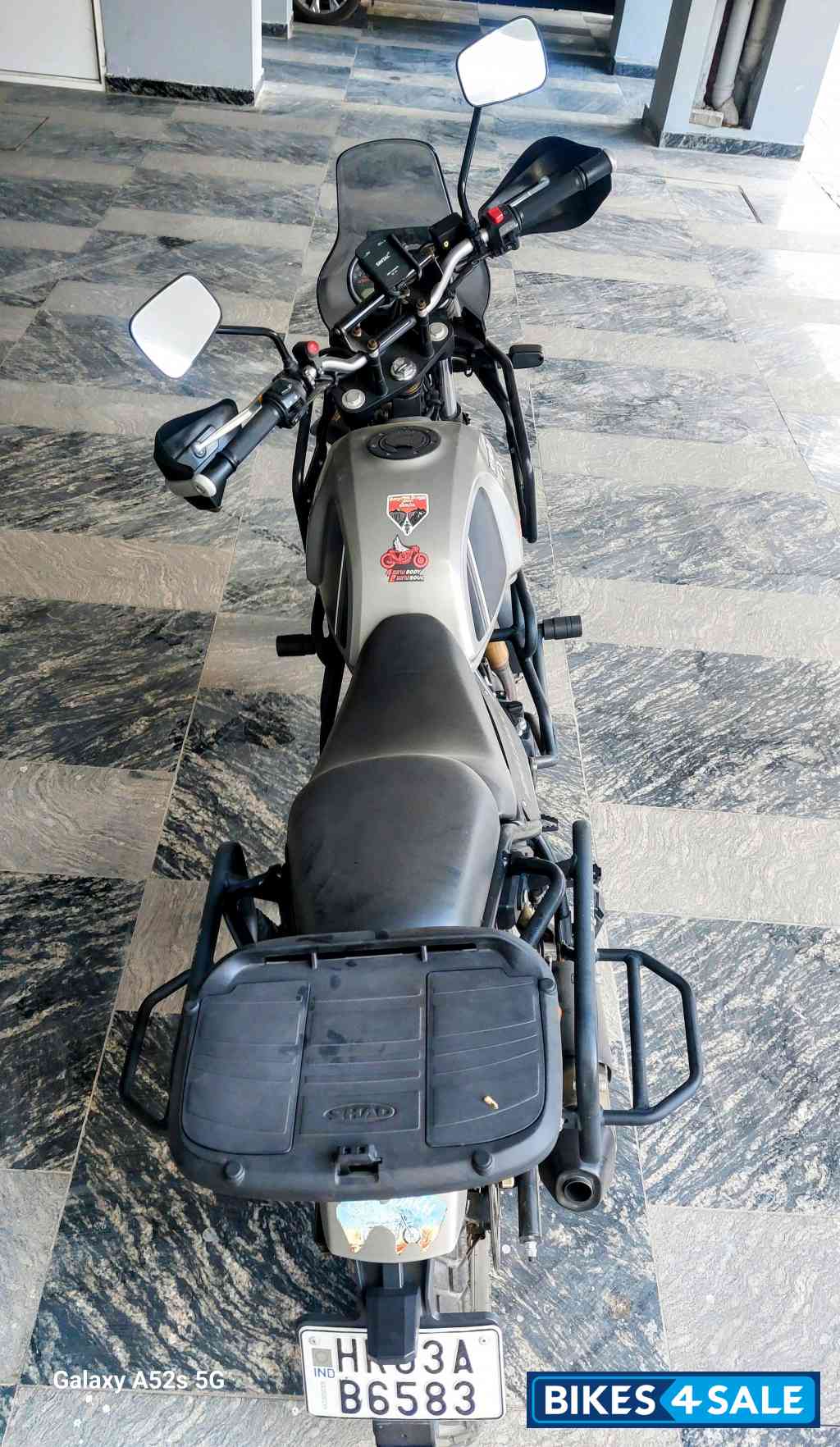 Grey/black Royal Enfield Himalayan BS VI