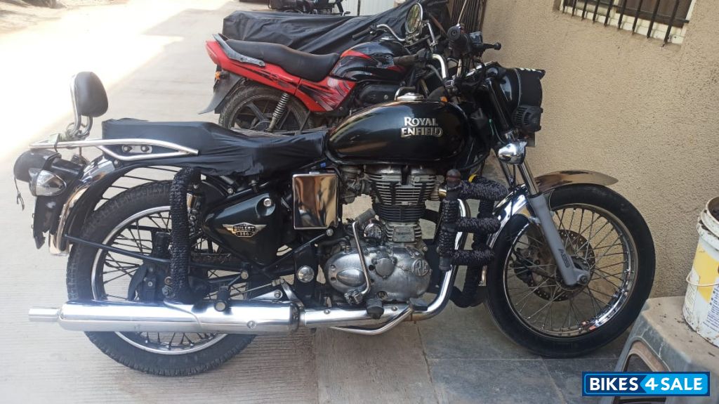 Black Royal Enfield Bullet Electra