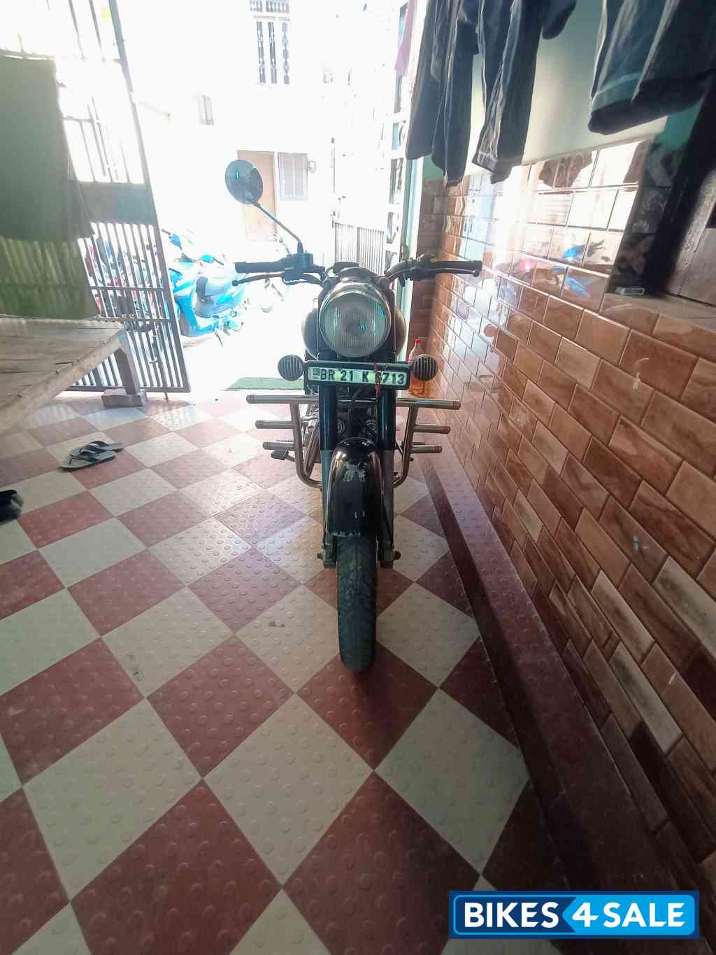 Royal Enfield Classic 350 Royal Enfield Classic 350