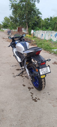 Yamaha R15M