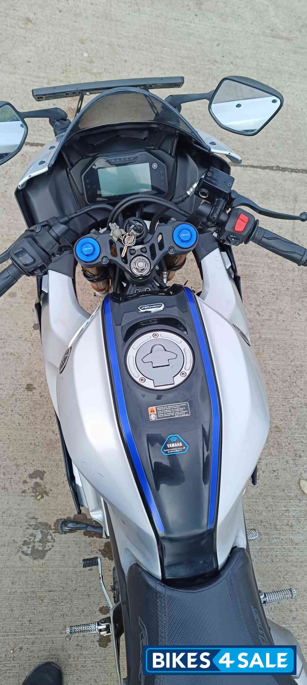Yamaha R15M