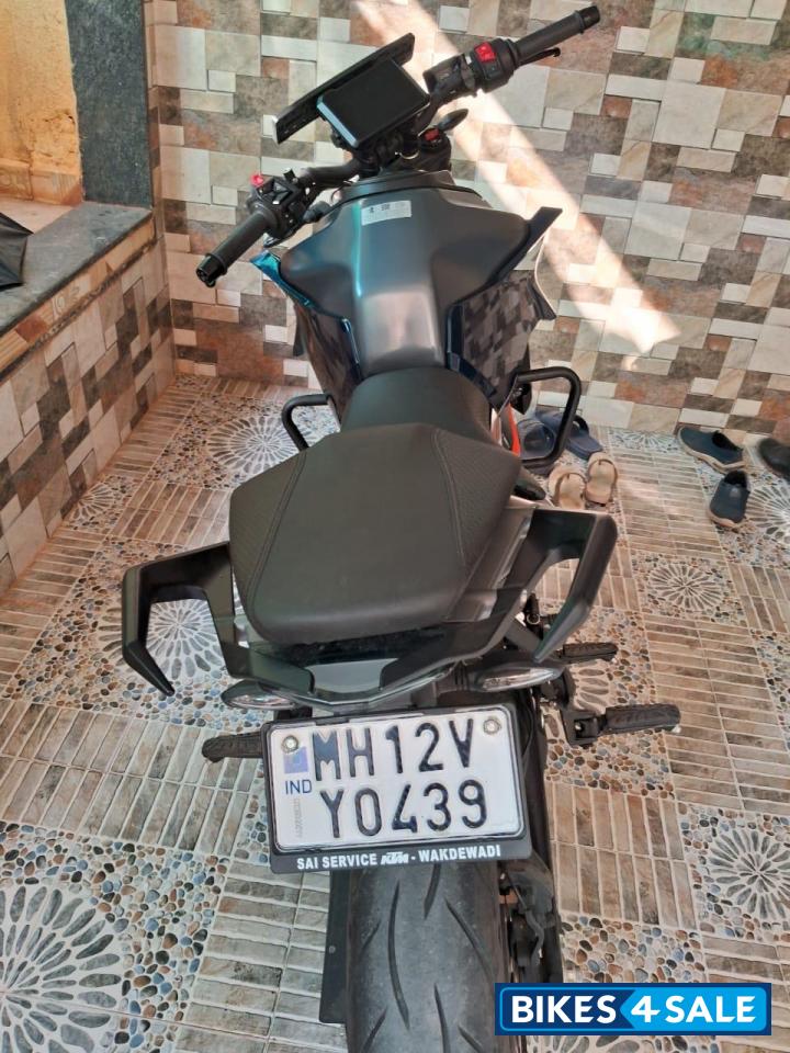 Atlantic Blue KTM Duke 390 2024