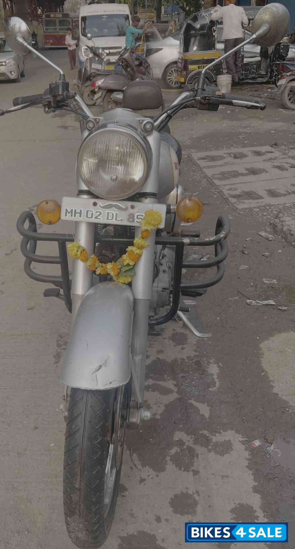 Silver Royal Enfield Classic 350