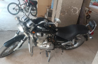 Black Royal Enfield Thunderbird 350