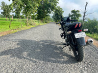 Bajaj Pulsar 220F