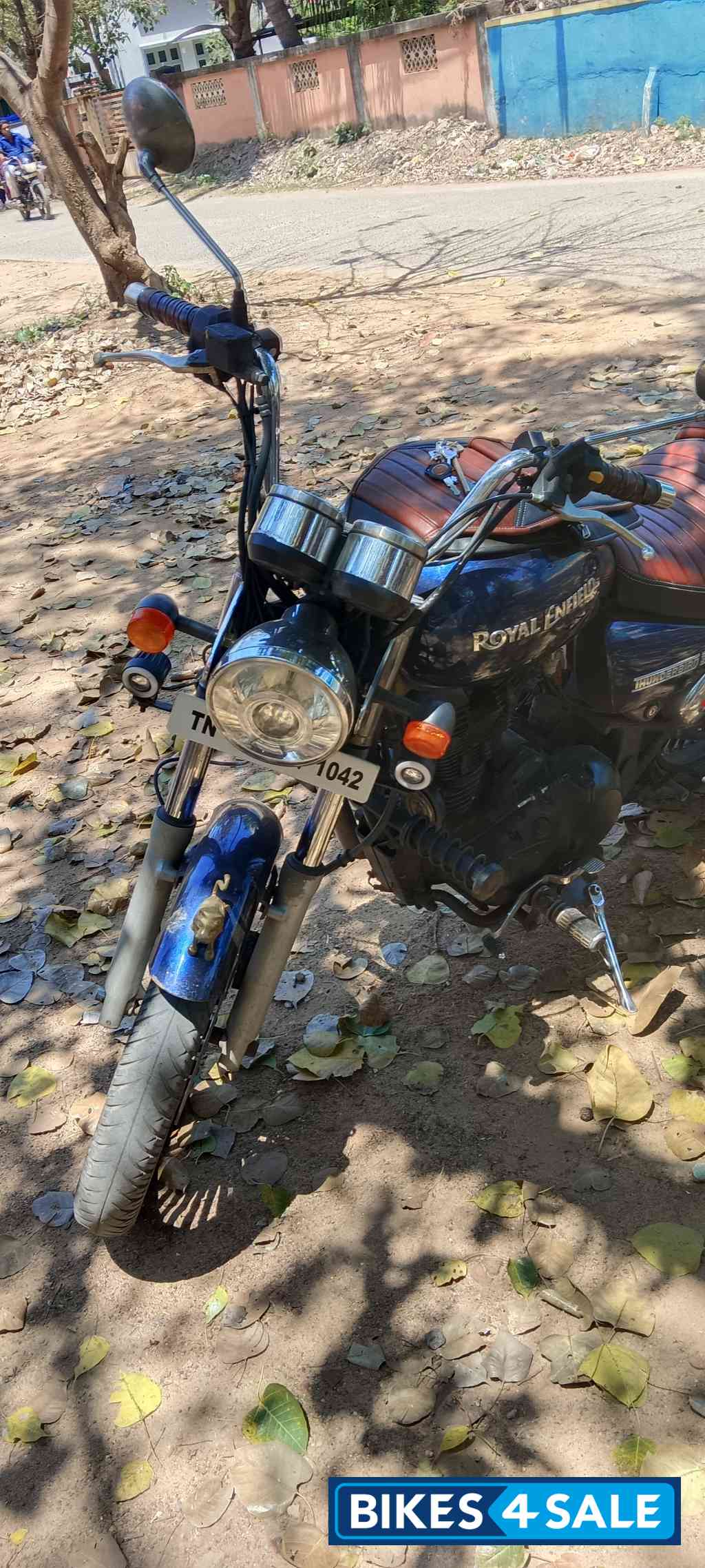 Blue Royal Enfield Thunderbird 350