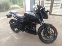 Brooklyn Black Bajaj Pulsar N160 Dual Channel ABS