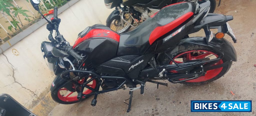 TVS Apache RTR 160 4V