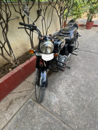 Black Royal Enfield Bullet Standard 500