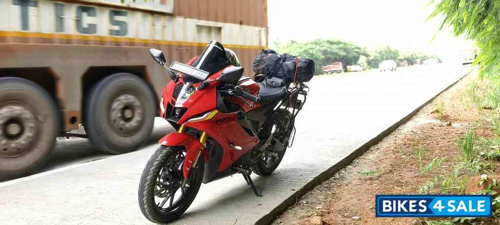 Yamaha R15 V4 Yamaha R15 V4