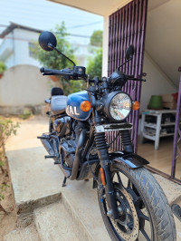 Rebel Blue Royal Enfield Hunter 350 Metro