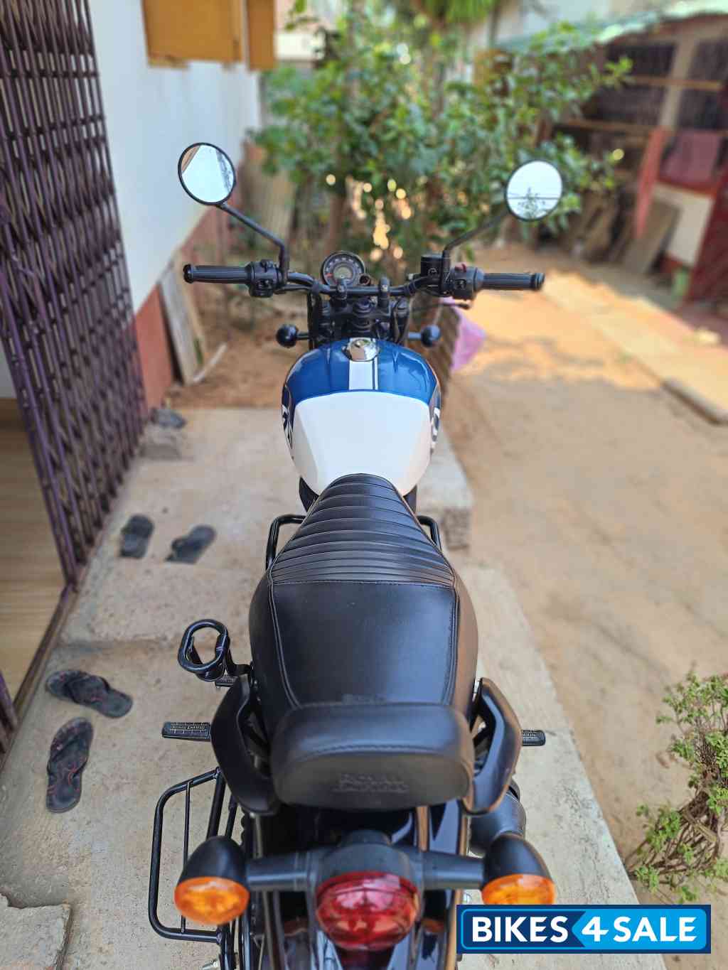 Rebel Blue Royal Enfield Hunter 350 Metro