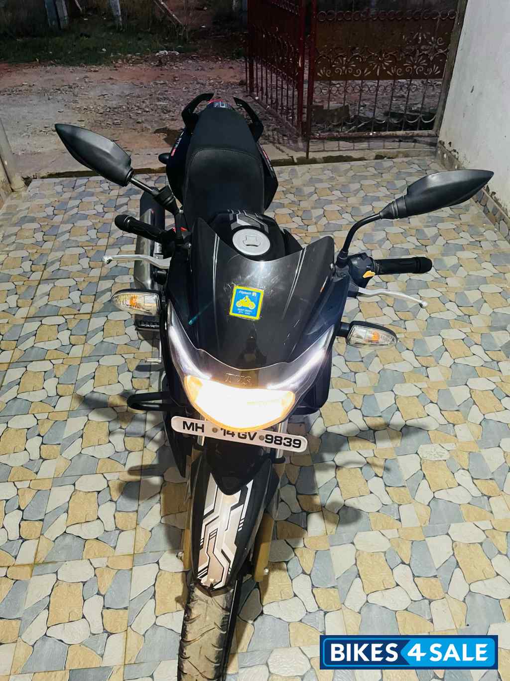 TVS Apache RTR 180 TVS Apache RTR 180