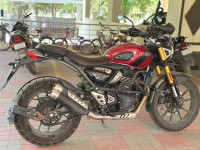 Red Triumph Scrambler 400 X