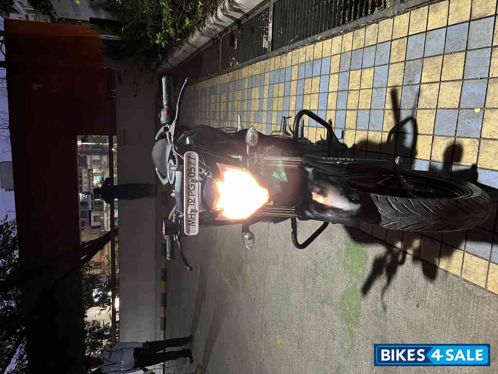 Black Yamaha FZ FI V2