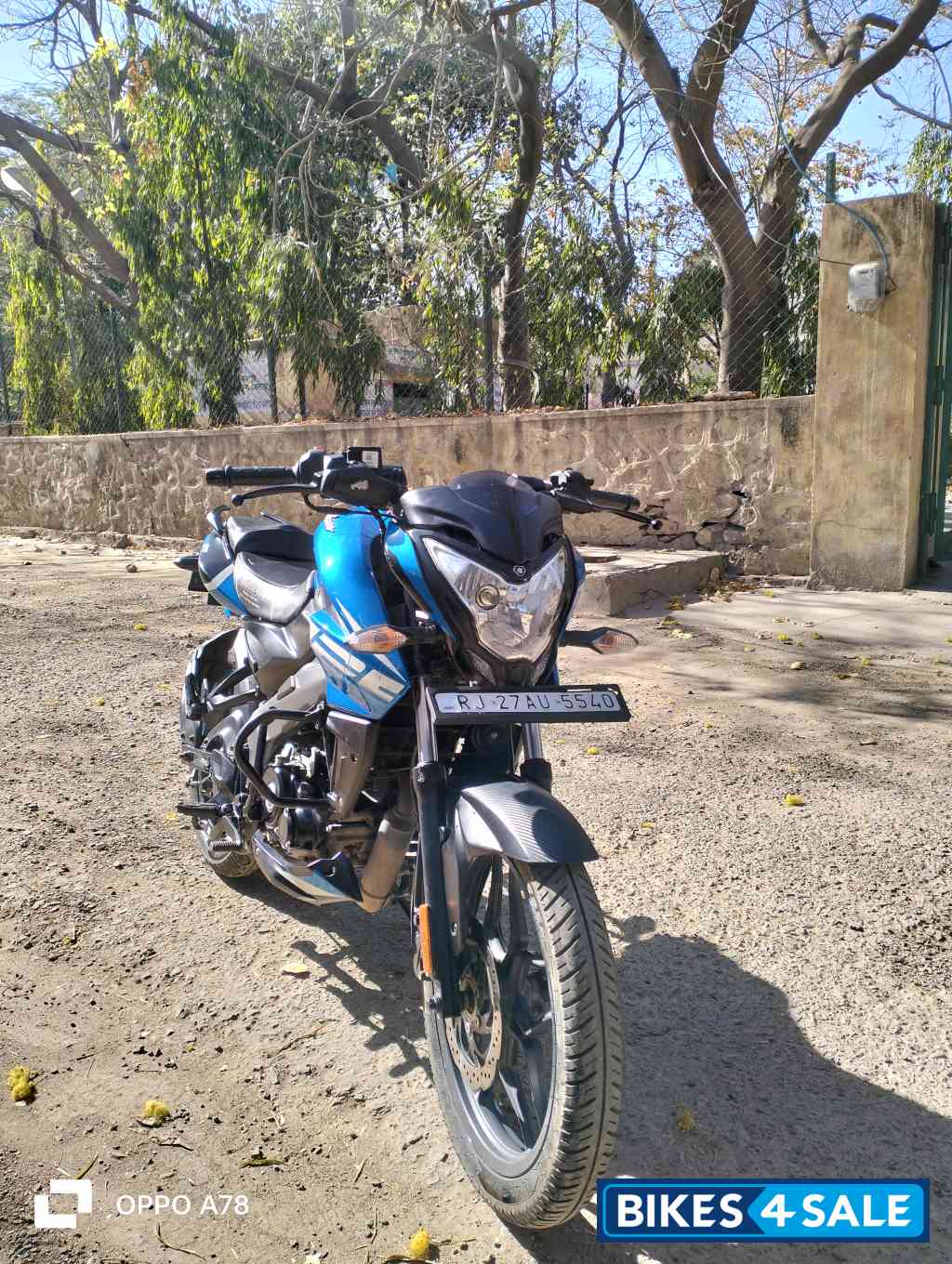 Blue Bajaj Pulsar NS 125
