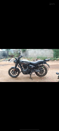 Royal Enfield Hunter 350 Metro
