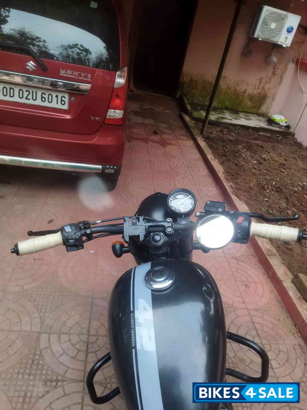 Jawa 42 Dual Channel ABS AllStar Black