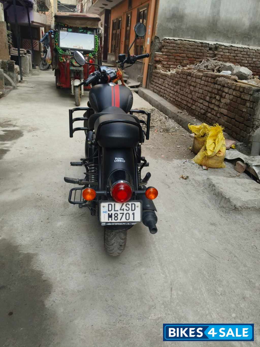 Black Royal Enfield Classic Stealth Black