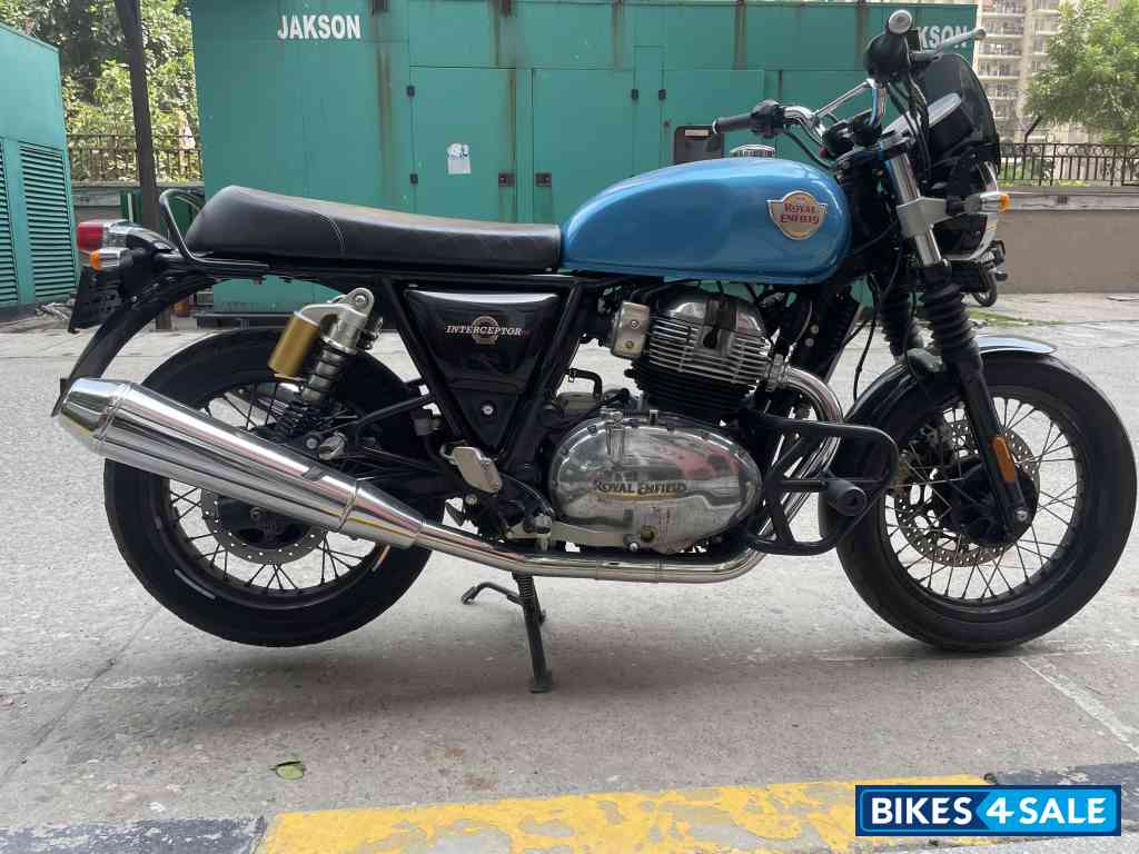 Ventura Blue Royal Enfield Interceptor 650 Twin