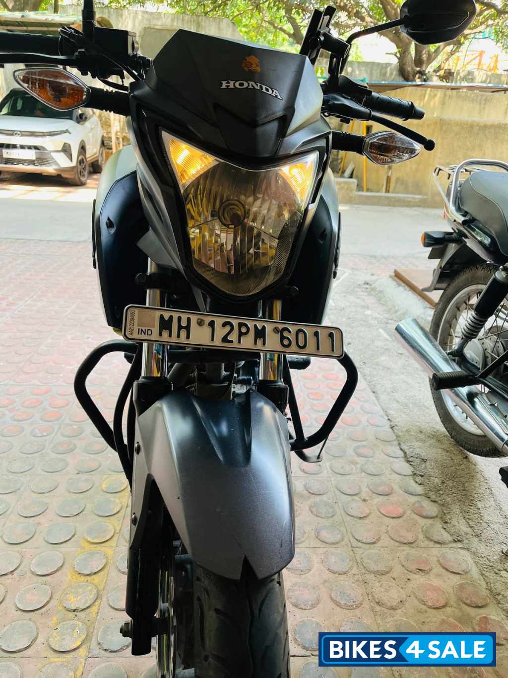 Honda CB Hornet 160R