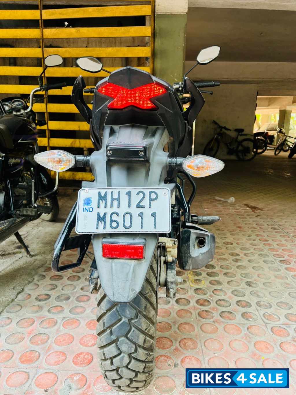 Honda CB Hornet 160R