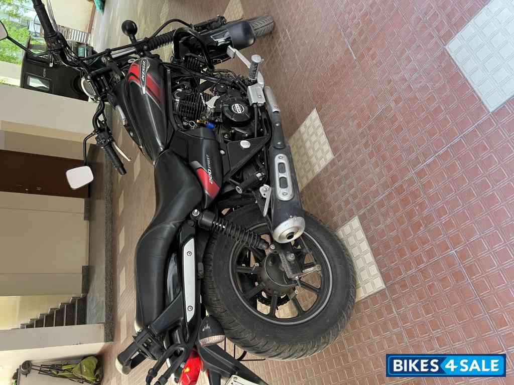 Bajaj Avenger Street 220 Bajaj Avenger Street 220