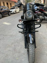 Bajaj Avenger Street 180