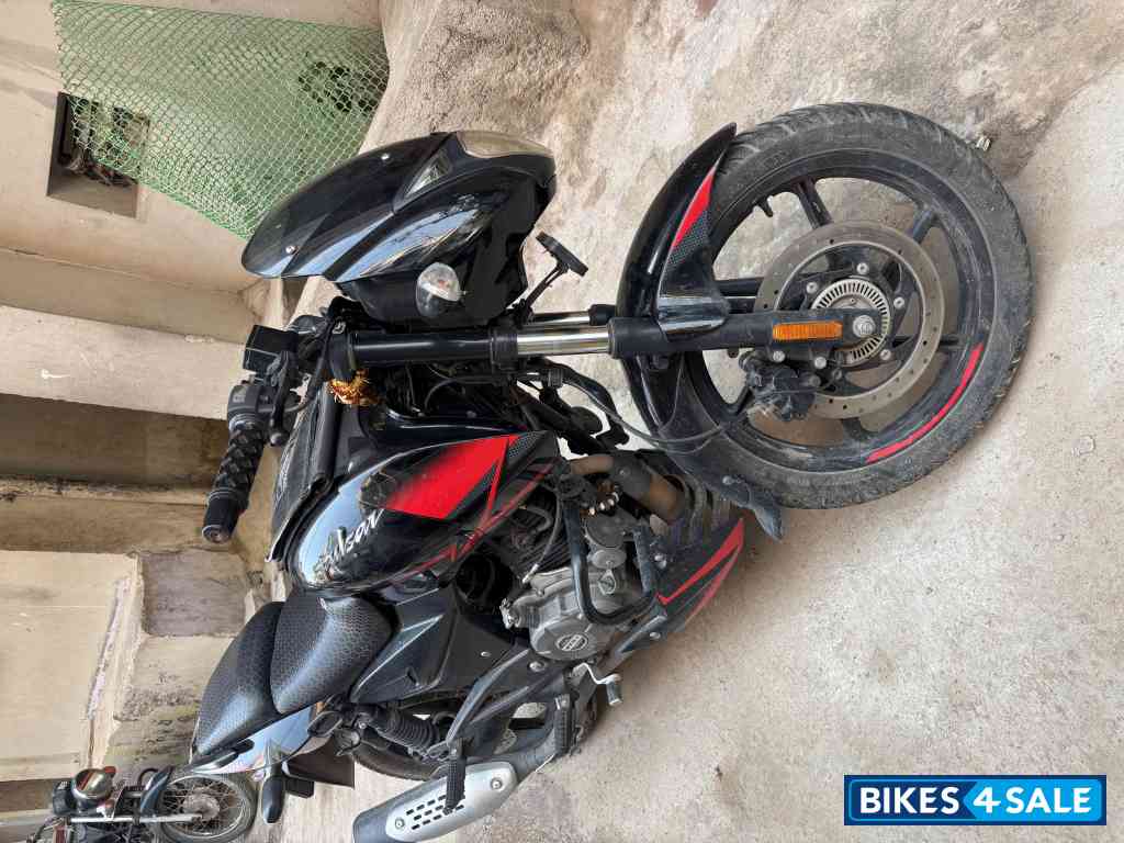 Bajaj Pulsar 150 Twin Disc BS6