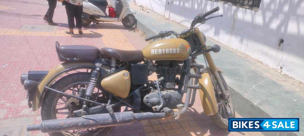 Sand Color Royal Enfield Classic 350 BS VI