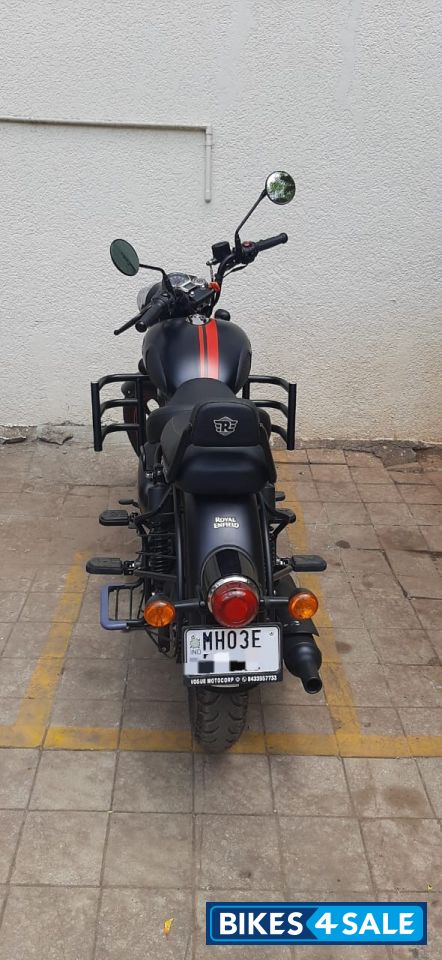 Dark Stealth Black Royal Enfield Classic Stealth Black Dark Stealth Black Royal Enfield Classic Stealth Black