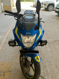 Suzuki Gixxer SF Fi