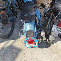 Royal Enfield Classic Squadron Blue