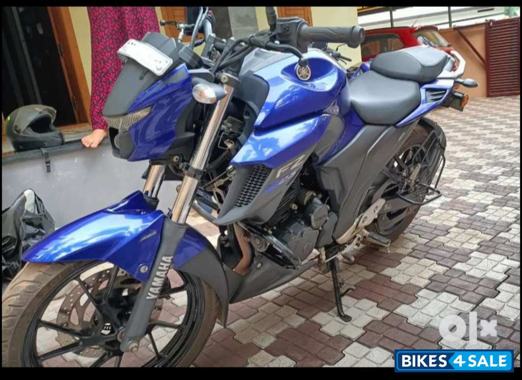 Blue Yamaha FZ 25 BS6