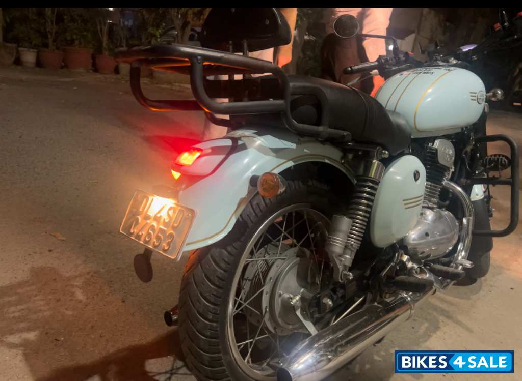 Nebula Blus Jawa forty two BS6