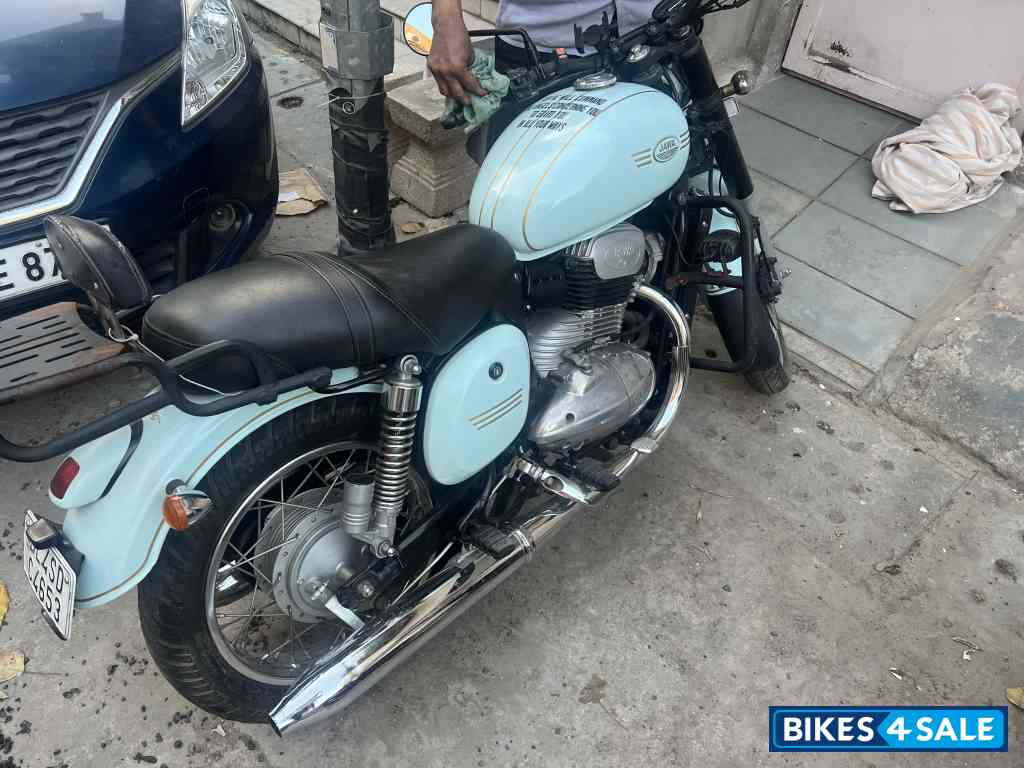 Nebula Blus Jawa forty two BS6