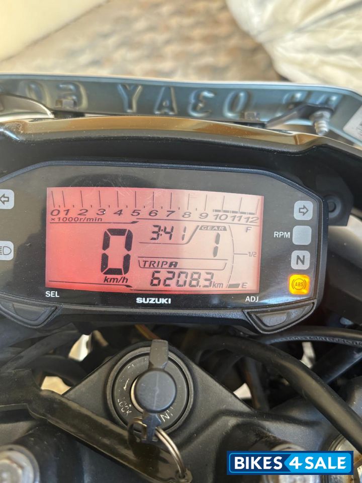 Black Suzuki Gixxer ABS