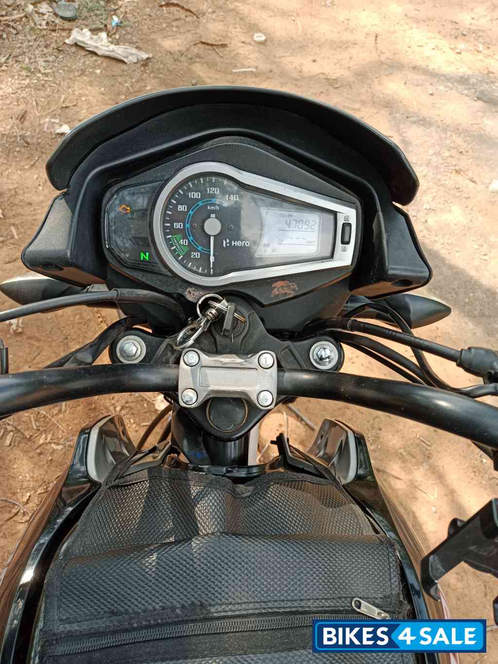 Black With Heavy Grey Hero Glamour 125