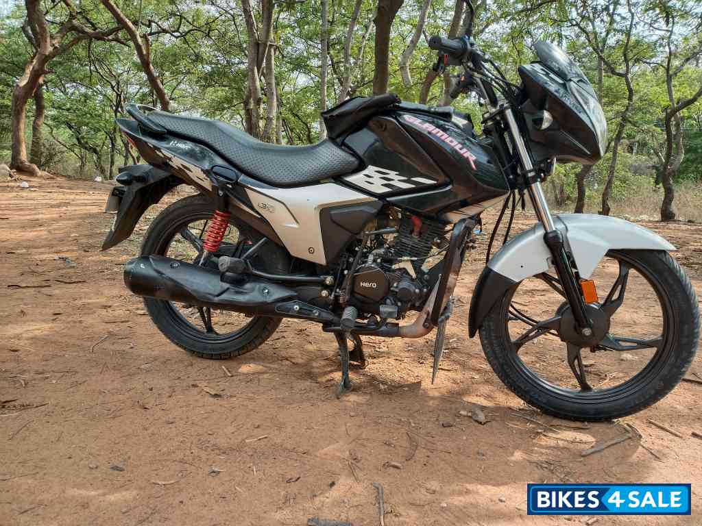 Black With Heavy Grey Hero Glamour 125