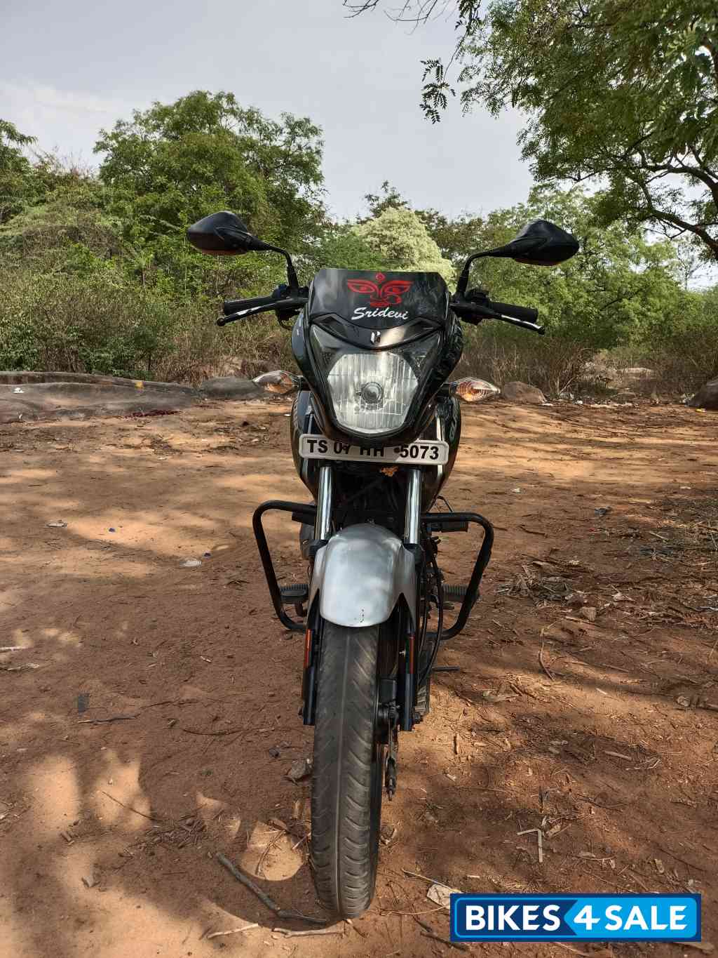 Black With Heavy Grey Hero Glamour 125