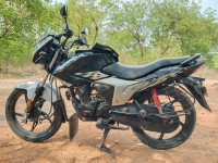 Black With Heavy Grey Hero Glamour 125